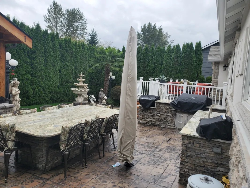 Patio dining table and outdoor kitchen